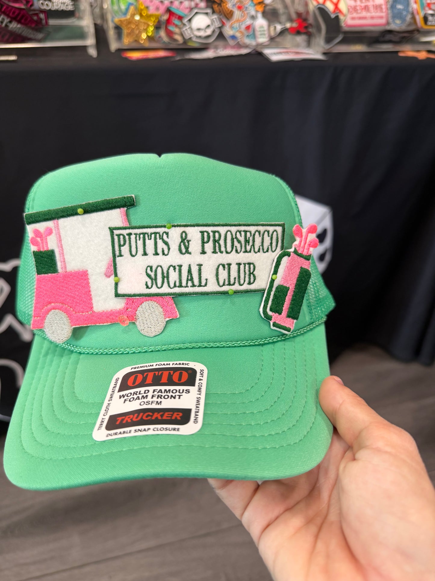 Putts & Prosecco Social Club